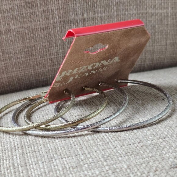 Arizona Jean Company Women Earrings Silver and Gold Tone Hoop Loop Jewelry - Picture 3 of 10